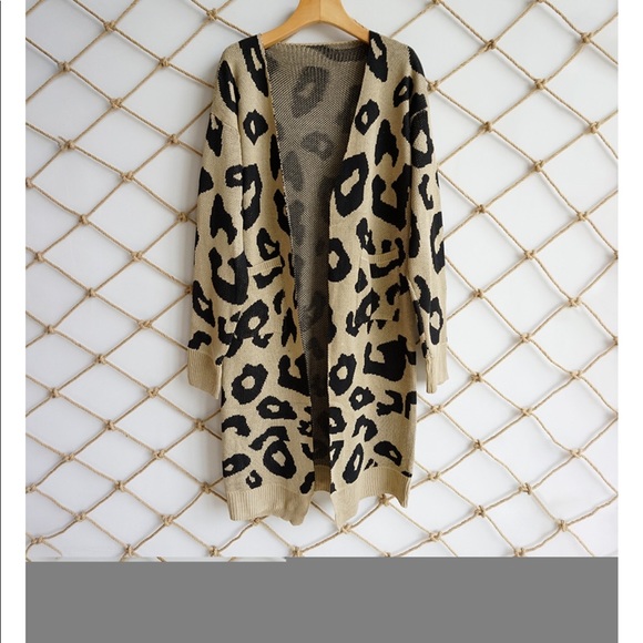 RESTOCKED! Leopard Print Long Knit Cardigan - Picture 3 of 5